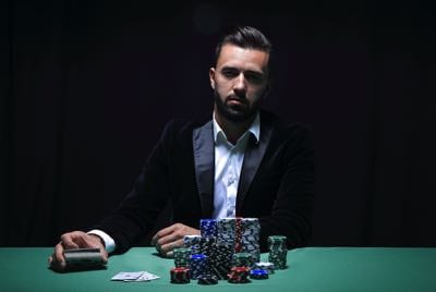  O pôquer é um jogo de habilidade ou de sorte?