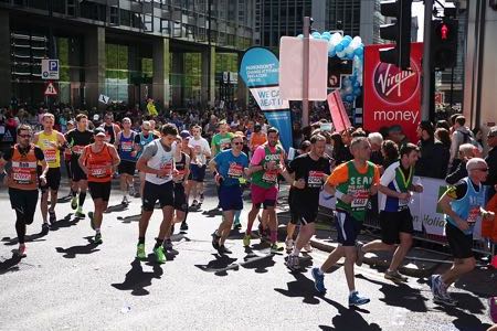  Com que frequência as pessoas morrem correndo na Maratona de Londres?